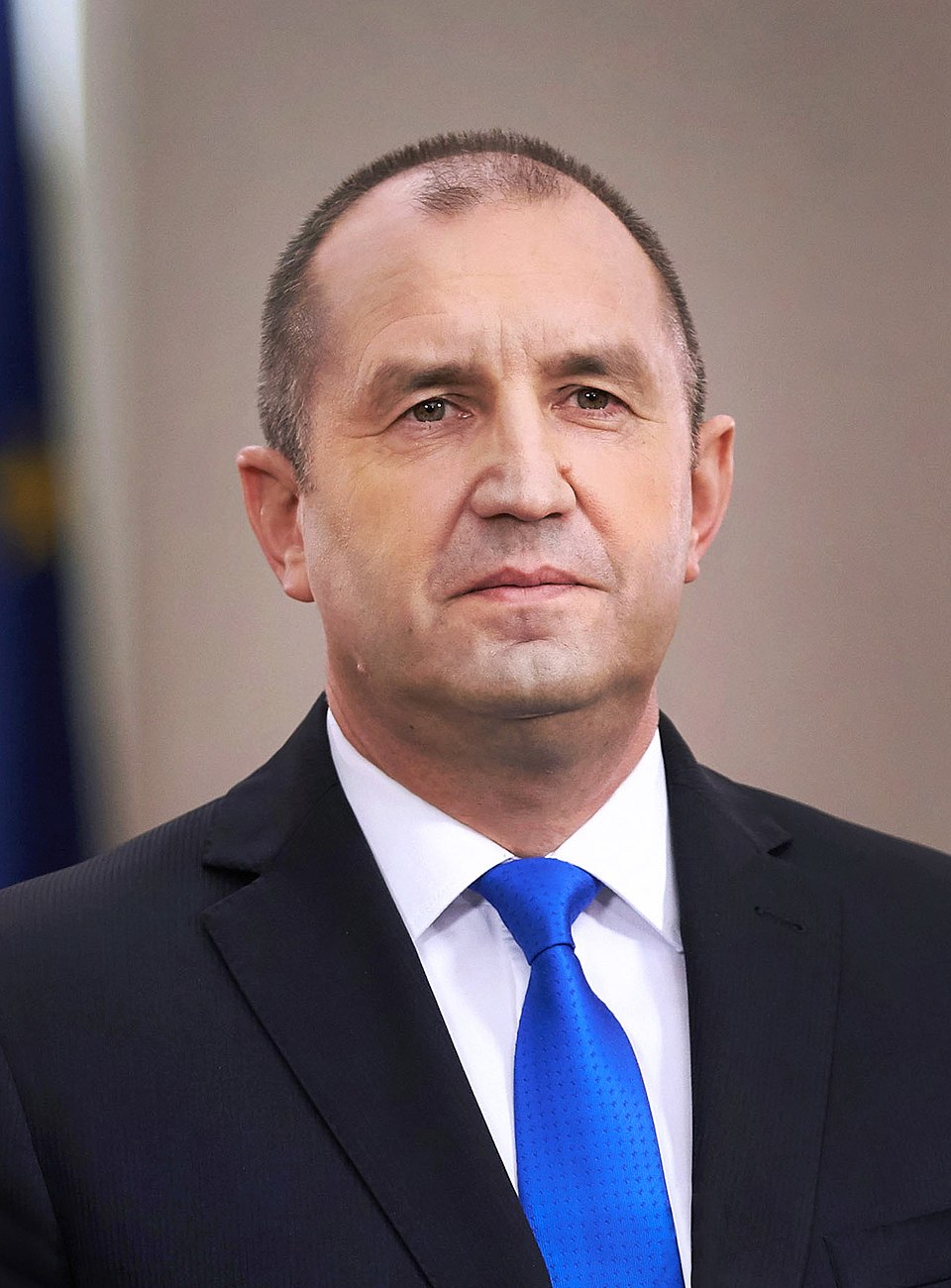 Pro‑Russian Candidate Rumen Radev Leads Bulgaria’s Parliamentary Elections, According to Exit Polls